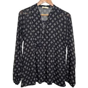 Hollister Size Medium Black Geometric Floral Lace Up Blouse